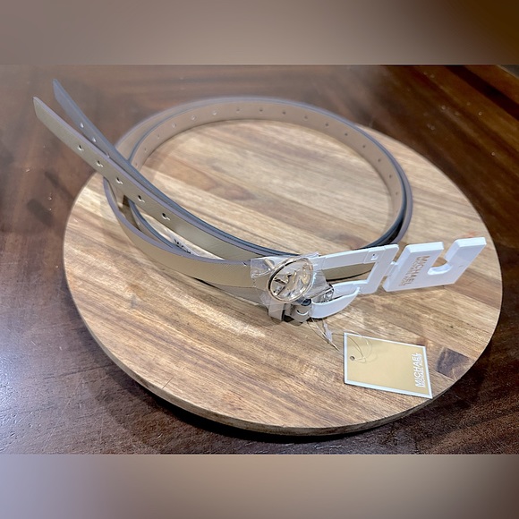 MICHAEL KORS 2 For 1 BELT SET METALLIC SILVER/GOLD MK LOGO - Large - Picture 3 of 11